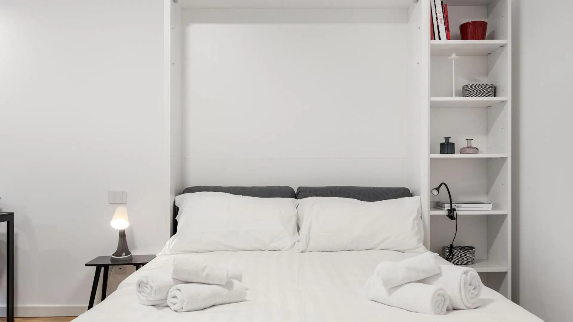 Apartment Vivimihome - Navigli Design Loft With Terrace Milan Italy